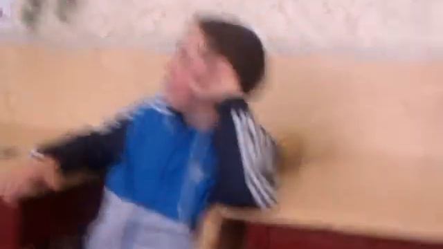 Вот как девушек соблазнять надо: смотреть онлайн
