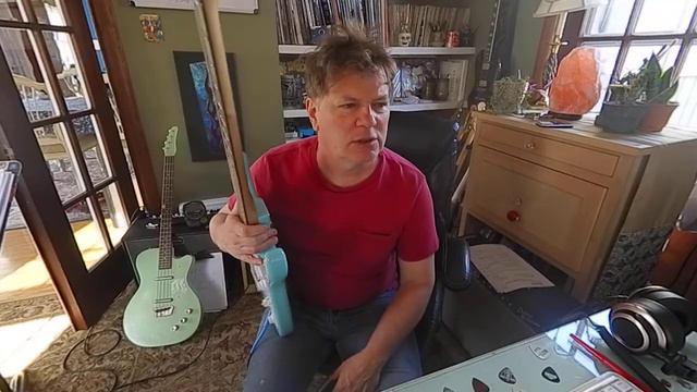 Squier By Fender STRATOCASTER Test Drive смотреть онлайн