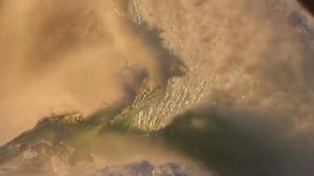 Феликс Комаров читает своё стихотворение. Завязнув в липкой тьме столетий. смотреть онлайн