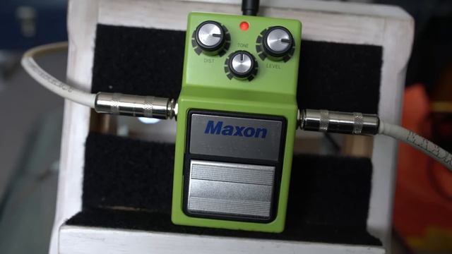 The Best Distortion I've Tried - Michael Landau's Secret TONE Weapon - Ibanez/Maxon SD9 смотреть онлайн