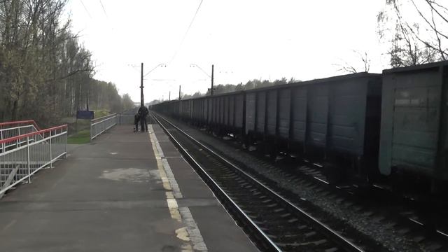 Электровоз ВЛ10-1034, электропоезд ЭД4М-0378 смотреть онлайн