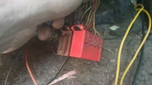 ауди 80.установил разгрузочное  реле на фары.