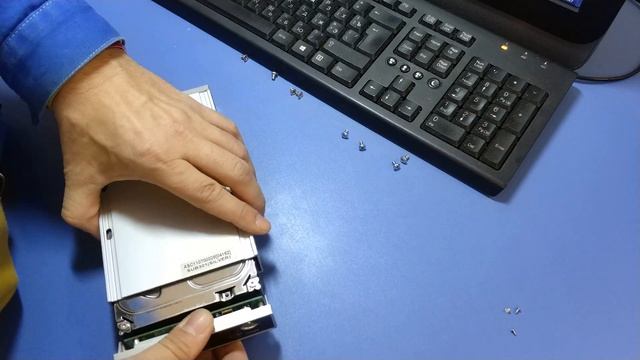 ставим диск 3,5 в карман смотреть онлайн