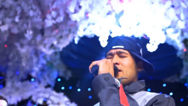 MUSOFIRLAR - BUNYODBEK ODILBEKOV (jonli Ijro) / МУСОФИРЛАР - БУНЁДБЕК ОДИЛБЕКОВ (жонли ижро)