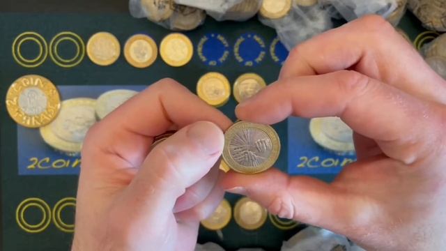 £2 coin hunt - book1#21 - Coin War Room Blitz ? смотреть онлайн