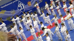 Сдача экзамена на оранжевую полоску на белый пояс