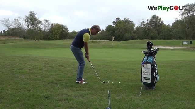 HOW TO CONTROL the SPIN of the GOLF BALL - create backspin or topspin смотреть онлайн