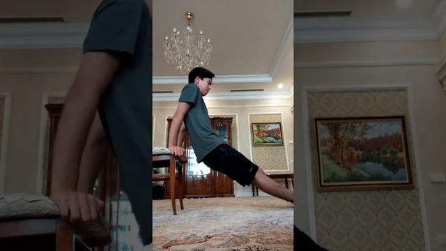 отжимание на трицепс 40 раз смотреть онлайн