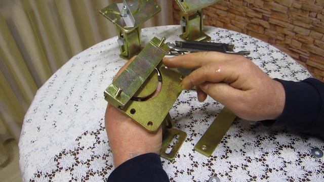 Подручник под наждак для заточки инструмента смотреть онлайн