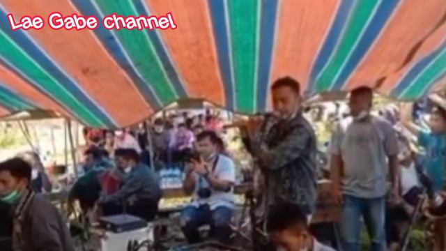 Senggol dong👉Adu skill seruling vs saxophone asli putra batak #skills #talent смотреть онлайн