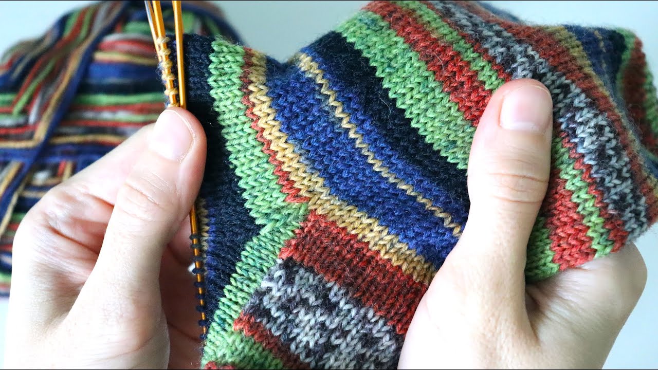 Как делать убавки при вязании носков. ПЯТКА смотреть онлайн