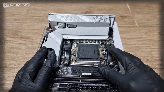 Fractal Design Ridge Black | ITX SFF PC Build смотреть онлайн