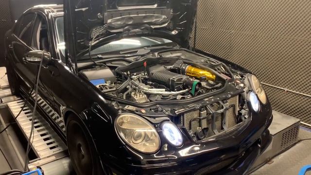 700whp Weistec E55 AMG! 22.5psi! 850+ wheel torque! New Dyno numbers! смотреть онлайн