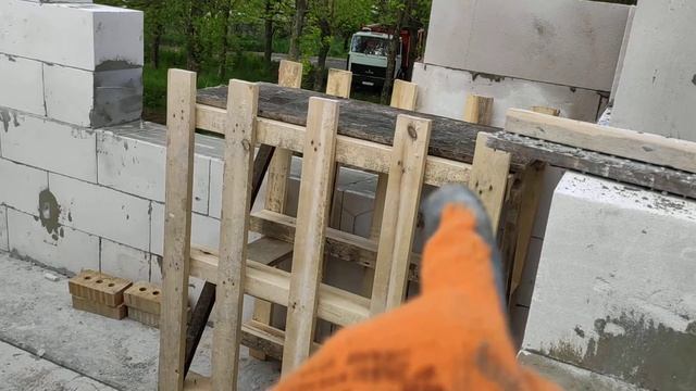 Бюджетные леса кладка газобетона второй этаж смотреть онлайн