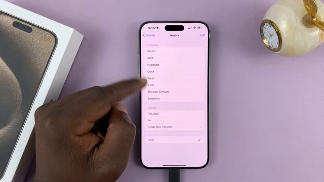 How To Enable Vibration For Messages On iPhone 15 & iPhone 15 Pro смотреть онлайн