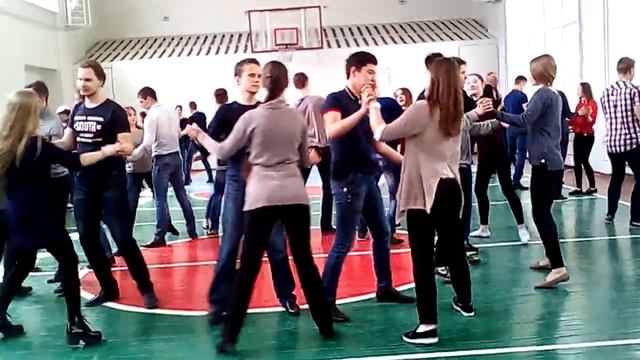 Вальс Ринка на подготовке к Губернаторскому балу 2017, один повтор смотреть онлайн