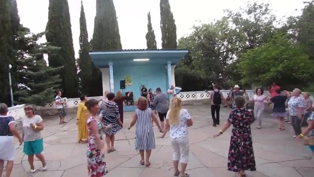 Танцы в Алуште 2021г смотреть онлайн