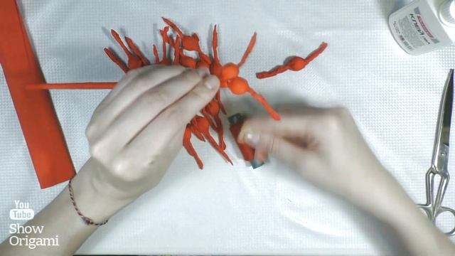 ЦВЕТЫ С КОНФЕТАМИ ? из гофрированной бумаги своими руками - Супер подарок любой девушке смотреть онлайн