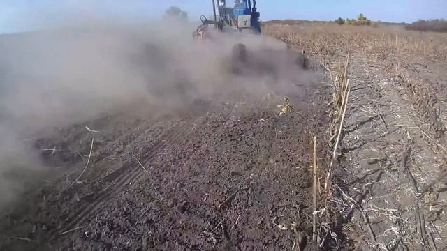 трактор Т-150 на больших колёсах смотреть онлайн