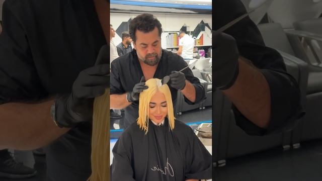 What Hair Cutting & Coloring Can Do @mounir. смотреть онлайн