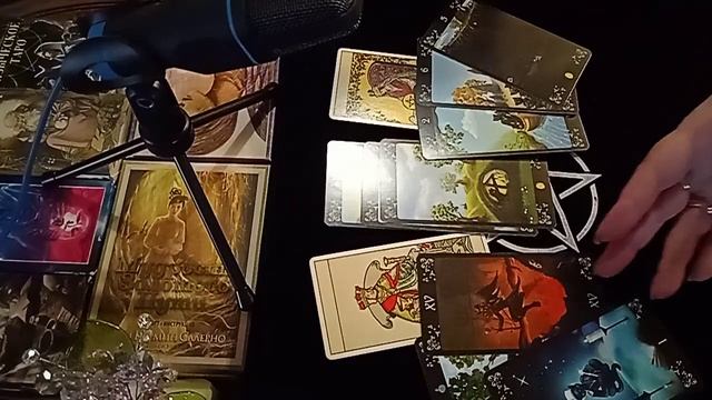 Король кубков- королева пентаклей, отношения в ноябре смотреть онлайн