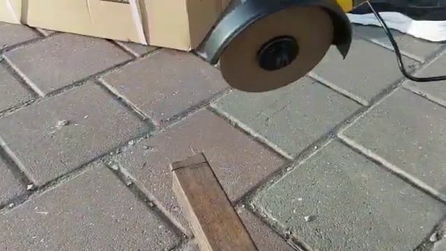 Болгарка угловая шлифовальная машина PAG125-1100N Partnertool с рег. об. 3000-11000об/мин 1100Вт