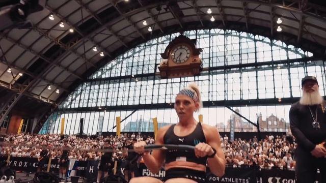 HYROX E15 - WOMEN'S FULL RACE | WORLD CHAMPIONSHIPS OF FITNESS RACING - MANCHESTER 2023 смотреть онлайн