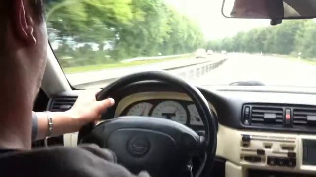 Calibra mit 200 sachen im 4 gang смотреть онлайн