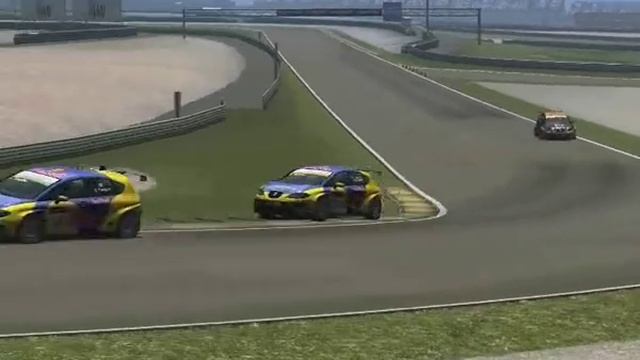 RACE - The WTCC Crash Game смотреть онлайн