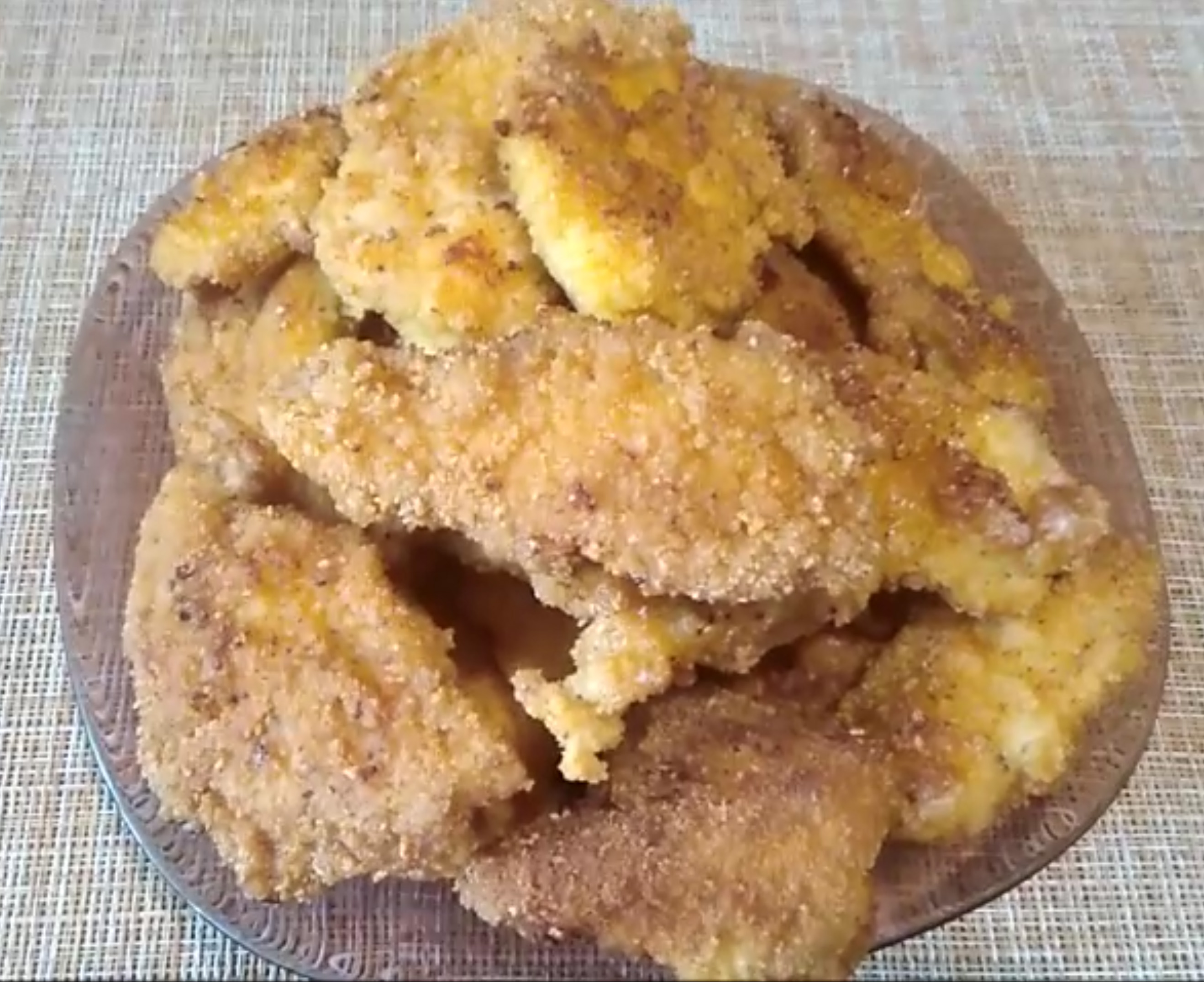 Хрустящие куриные стрипсы.mp4 смотреть онлайн