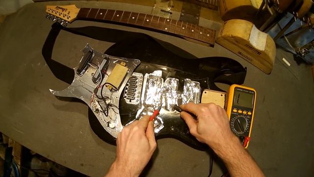 Экранирование электрогитары. Уникальный случай смотреть онлайн