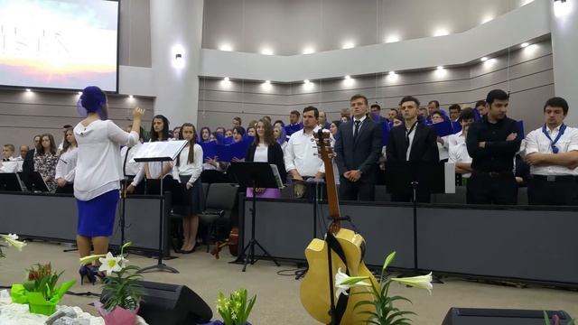 Верую в Единого Бога Отца Всемогущего смотреть онлайн