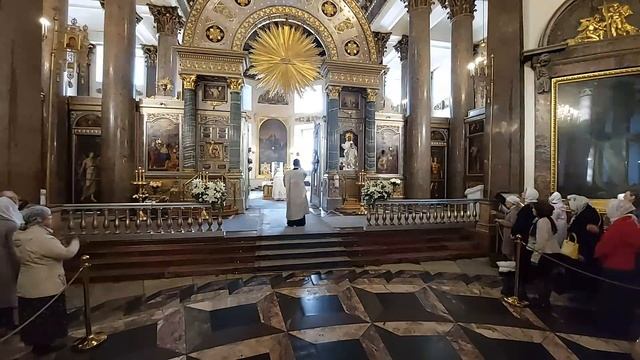 Божественная литургия в Неделю 7-ю по Пасхе смотреть онлайн