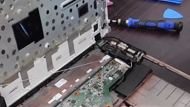 NO ENCIENDE / Laptop HP Pavilion G4 смотреть онлайн