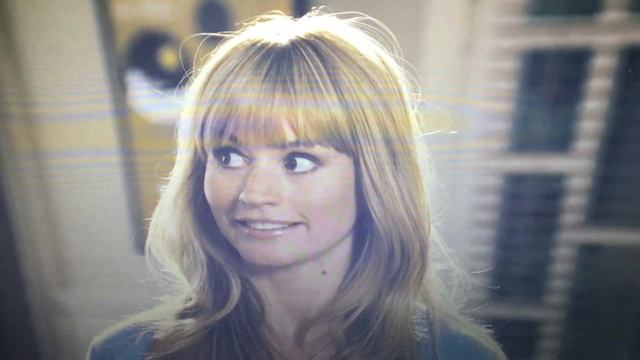 Cameron Richardson Gets Barney's Belly Ticklish (Chipmunk Version) смотреть онлайн