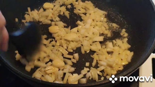 БОЖЕСТВЕННАЯ курица в сливочно- чесночном соусе за 30 мин. Готовим на одной сковороде смотреть онлайн