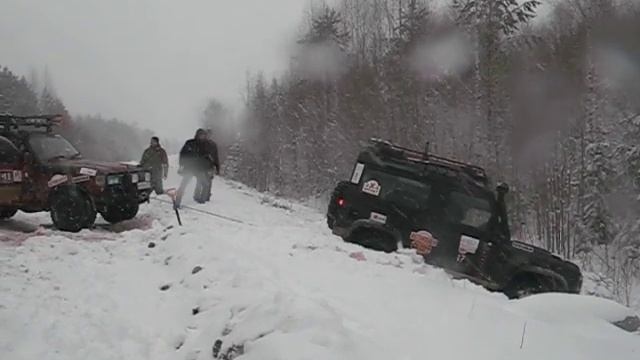 Спасение дефендера смотреть онлайн