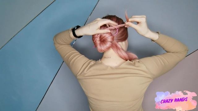 Туториал. Красивый необычный низкий пучок на длинные волосы смотреть онлайн