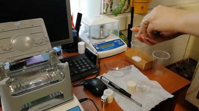 Обзор работы лабораторного плотномера PO 012MO. Измерение плотности гранул смотреть онлайн