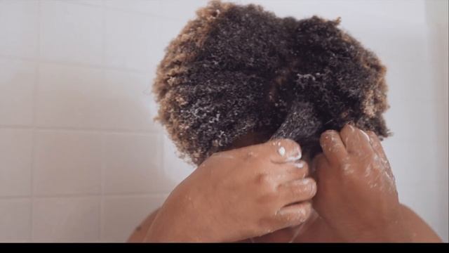 MY SIMPLE & AFFORDABLE SHOWER ROUTINE | BODY CARE + SOFT SKIN ROUTINE & HAIR WASH смотреть онлайн