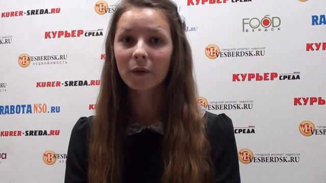 Аня Казанцева читает стих Есенина смотреть онлайн