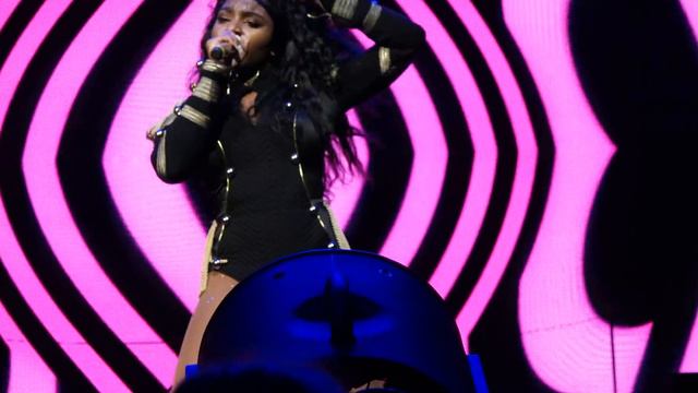 Scared of Happy - Fifth Harmony (Phoenix, AZ 09/08/16) #727TourPhoenix смотреть онлайн