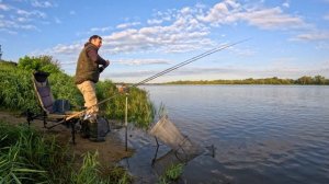 РЕЧНЫЕ ЛЕЩИ ГНУТ ФИДЕР В ДУГУ ??? / Фидерная рыбалка на реке 2023 / Рыбалка на Висле