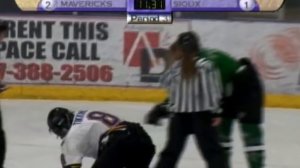 Этих кошек не разнять! Драки в женском хоккее