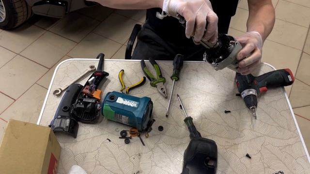 Ремонтируем полировочную машинку makita 9227cb смотреть онлайн