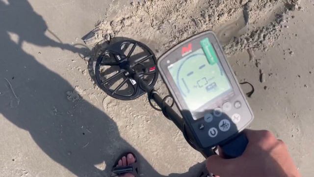 Minelab X-Terra Pro vs Equinox 600 Salt Water Beach Showdown 14 kt Gold Ring Single vs Multi смотреть онлайн