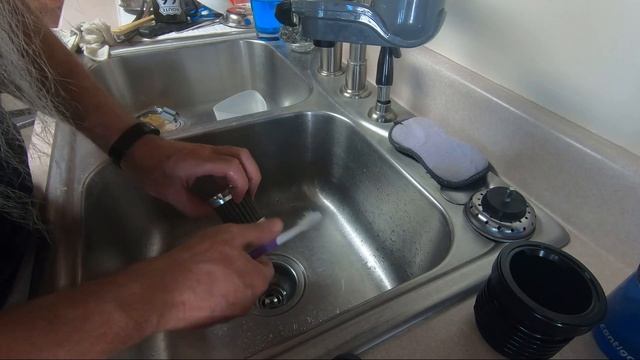 Clean - No Mess Oil Change w/ Performance Filter смотреть онлайн