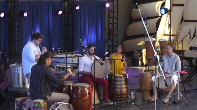 CalArts World Percussion Ensemble Performs "National Geographic Oro" - Randy Gloss смотреть онлайн