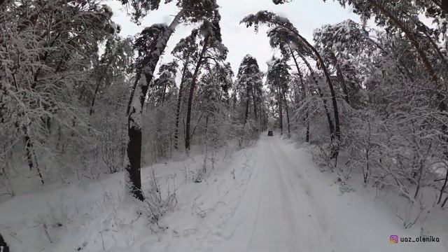 УАЗ Патриот в красивом заснеженном лесу. Нижний Новгород смотреть онлайн