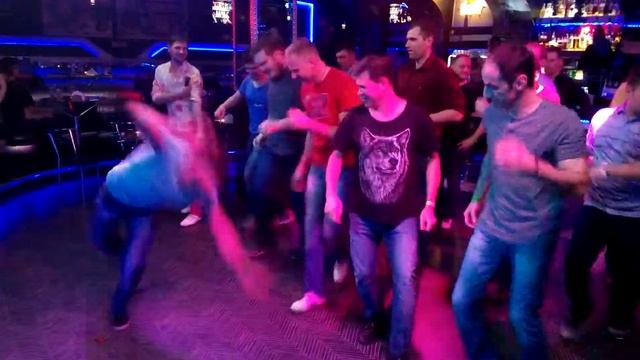 Поздравление от мальчиков 8 марта в Social Dance Club Nikolaev смотреть онлайн